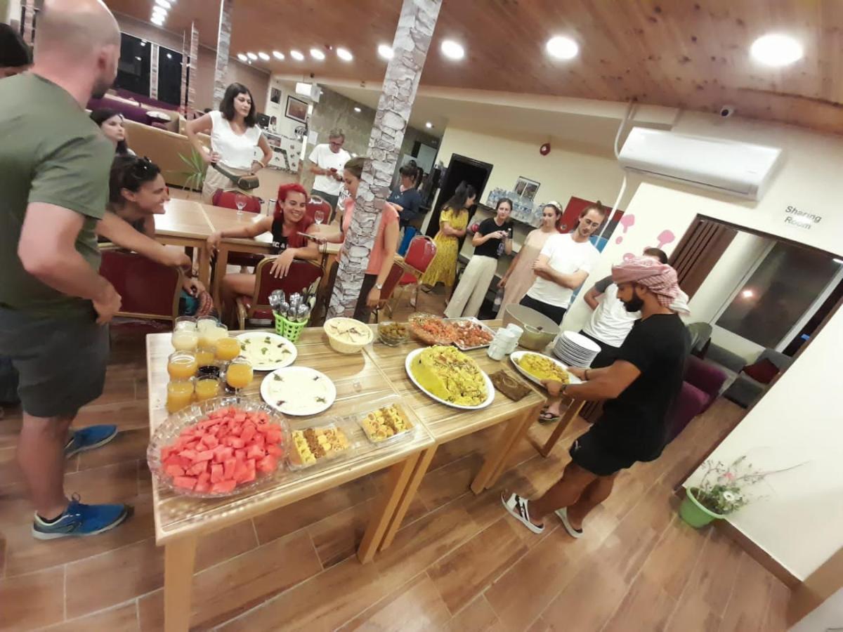 Petra Cabin Hostel 와디무사 외부 사진