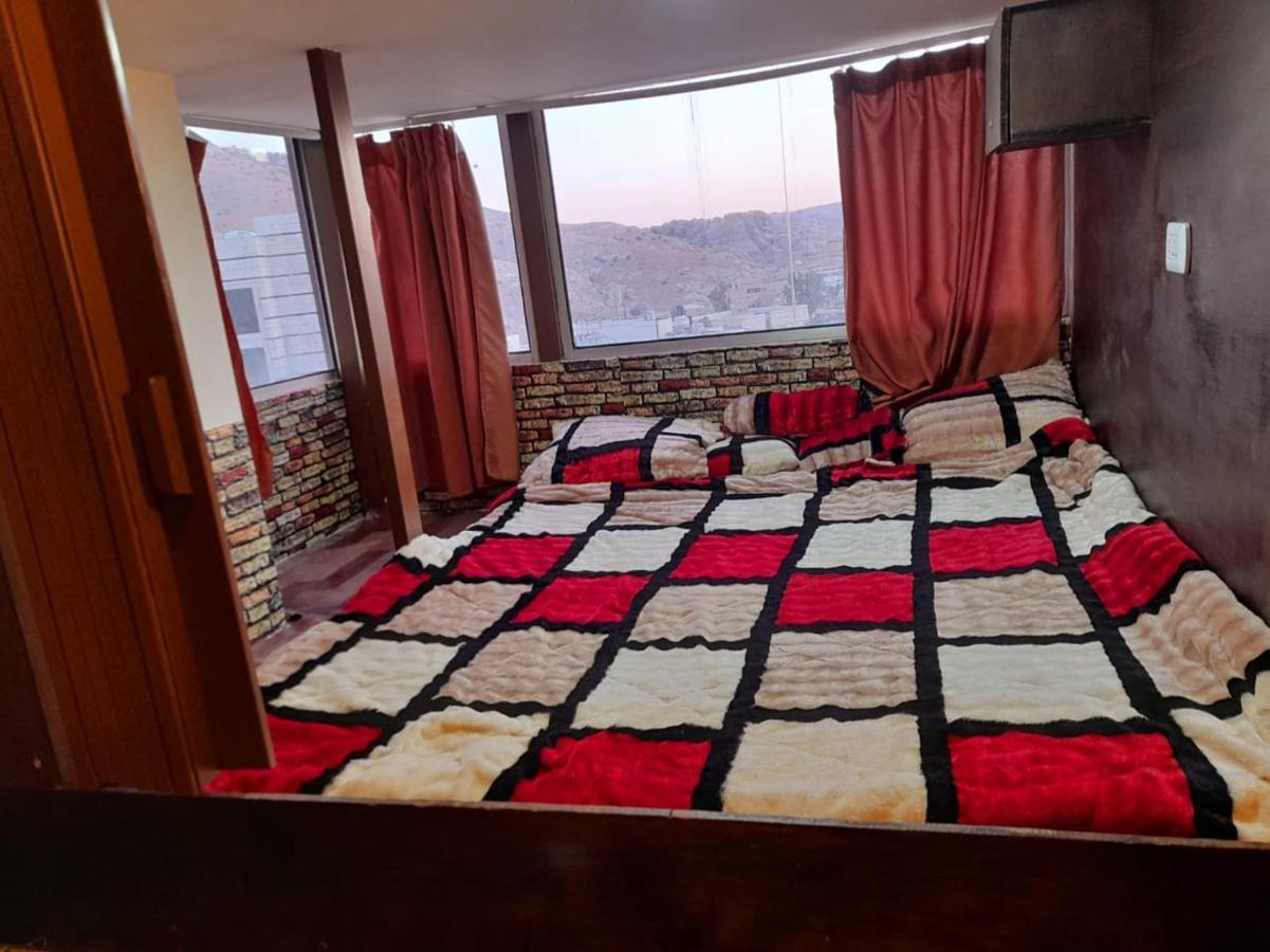 Petra Cabin Hostel 와디무사 외부 사진