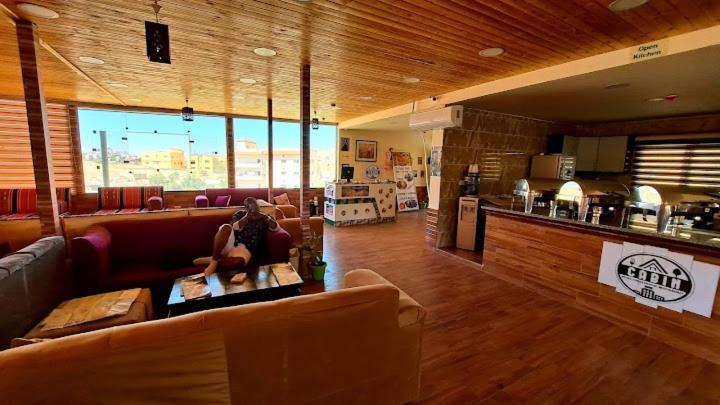 Petra Cabin Hostel 와디무사 외부 사진