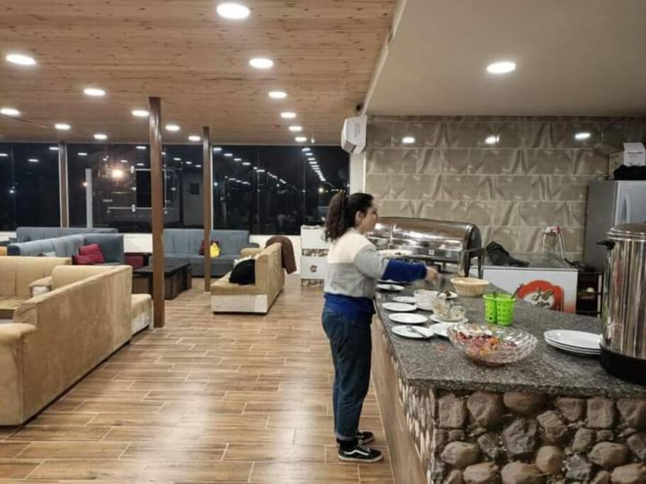 Petra Cabin Hostel 와디무사 외부 사진